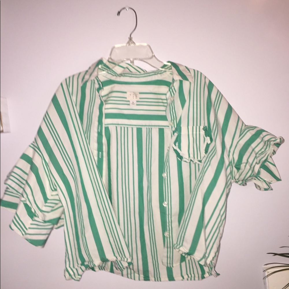 Cropped stripe beach blouse!